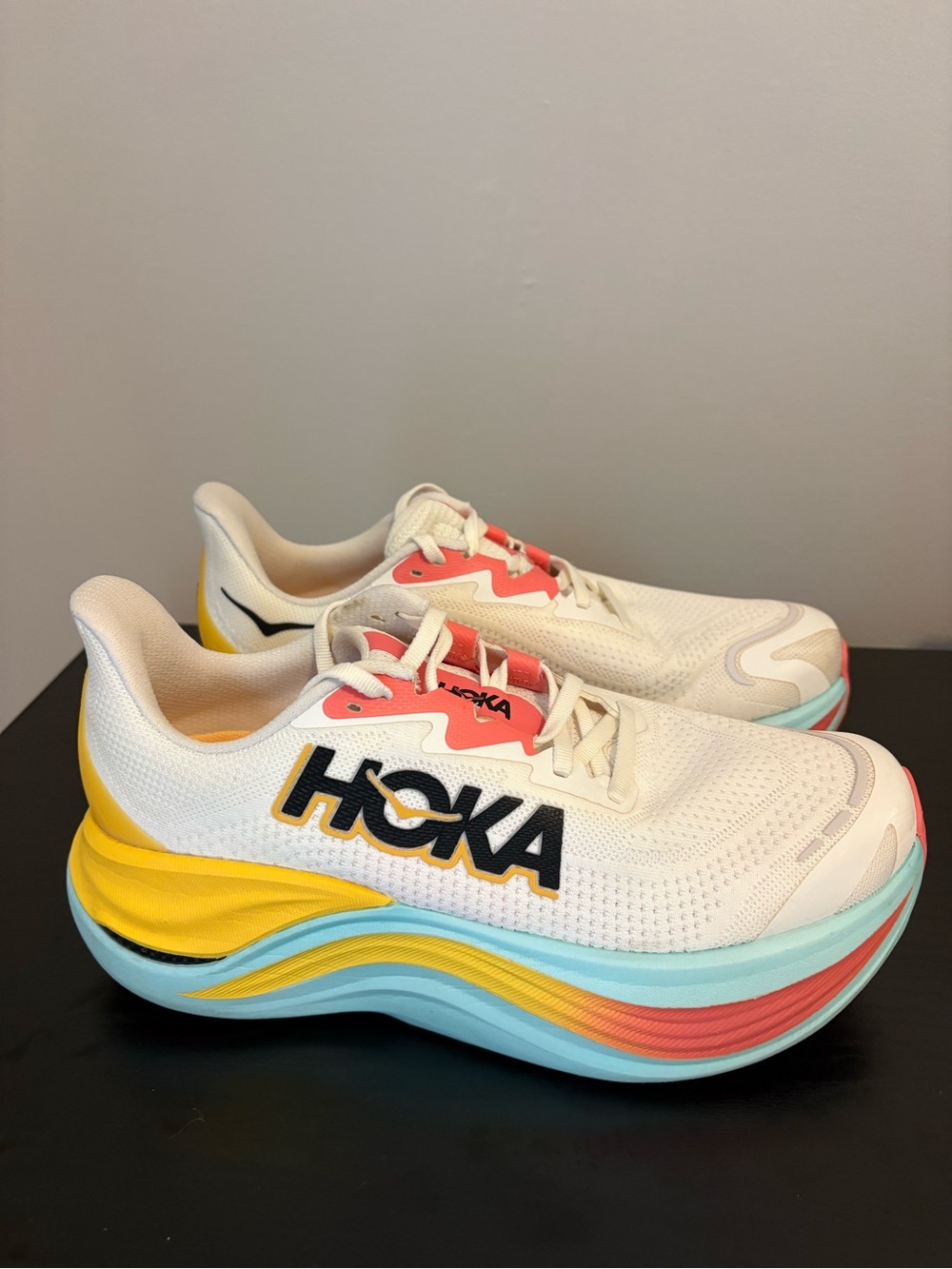 Hoka Skyward X - Womens